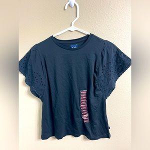 GAP Women's Eyelet Shirt, Short Sleeve Lace Cotton T-Shirt Top